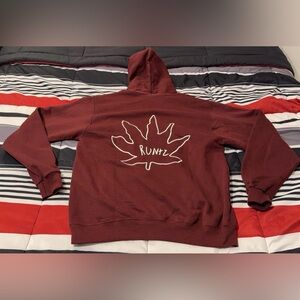 Maroon Runtz Hoodie with White Leaf Graphic Sz L